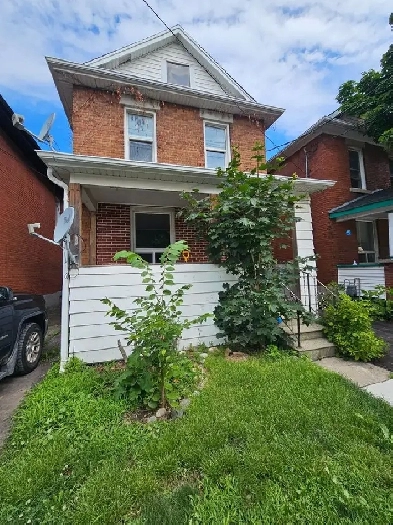 5 bedroom house for rent