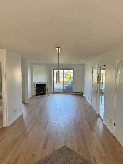 Condo 4½ rénové | St-Eustache | 1 599$