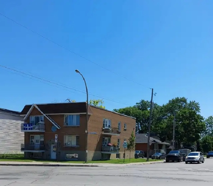 Logement à louer Montréal-Mercier 41/2 parc Belle Rive