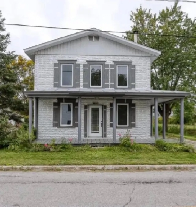 Maison avec 2 Garages