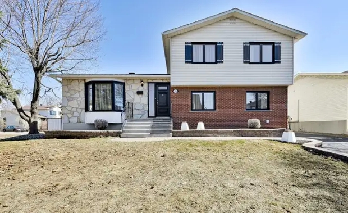 Maison IMPECCABLE, mobilité réduite friendly, à Boucherville