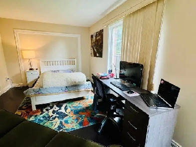 Private Furnished Room for Rent – Erin Mills, Mississauga
