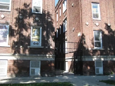 480 LANGSIDE - 1 BR - Available June 1st