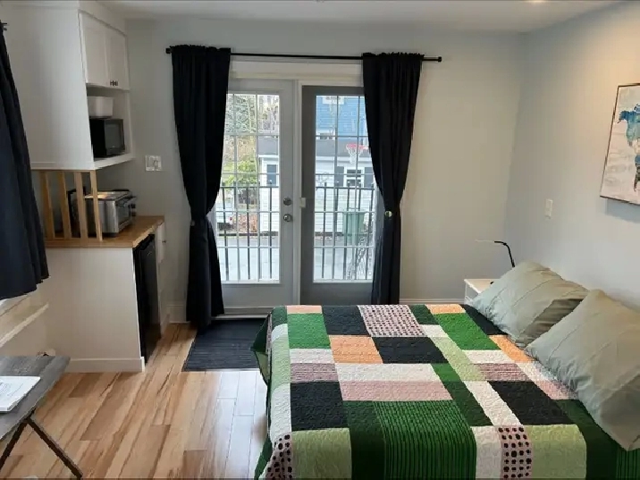 $800 May 1 Suite Southend Halifax private entrance & bathroom