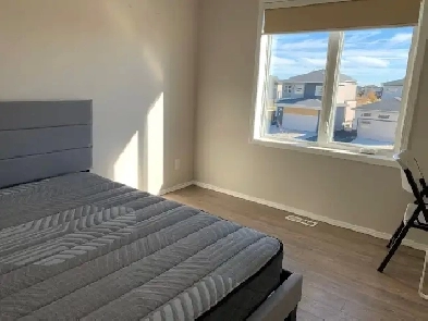 ONE VERY NICE BEDROOM FOR STUDENT RENT CLOSE THE BUS STOP
