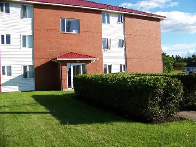 RIVERVIEW ACROSS CALL CENTER - 2 BDRM APARTMENT