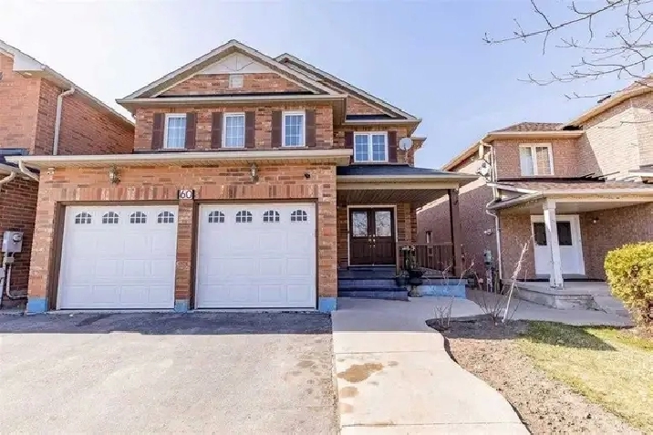 ROOM for RENT AVAILABLE