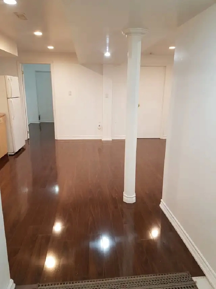 One Bed Room Basement - Brampton Sandalwood / Airport Rd