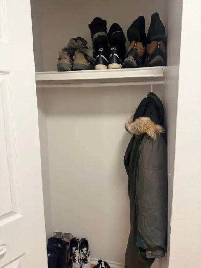 CESSION DE BAIL 4 1/2  DISPONIBLE 01 JUIN