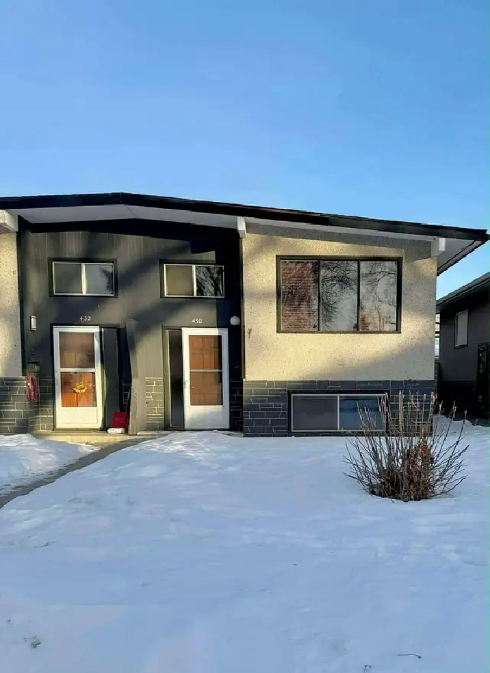 HOUSE FOR RENT – HIGHLAND PARK