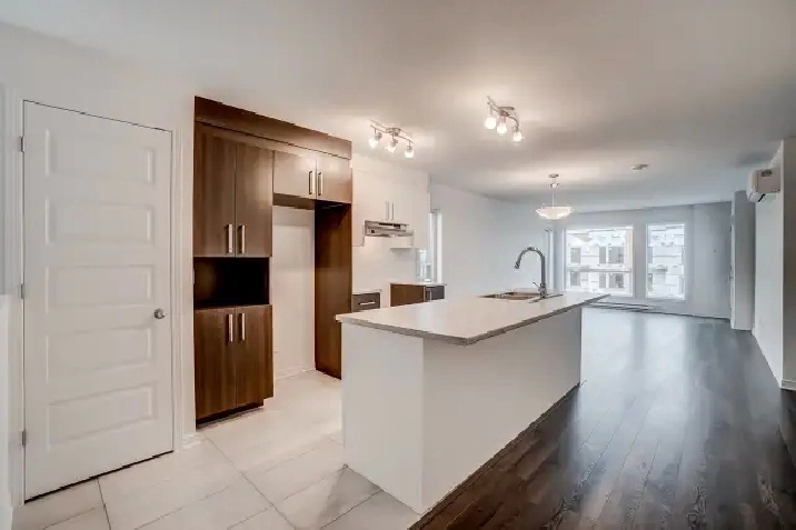 Condo 2 Ch avec électros - 2 Bedroom with Applicances