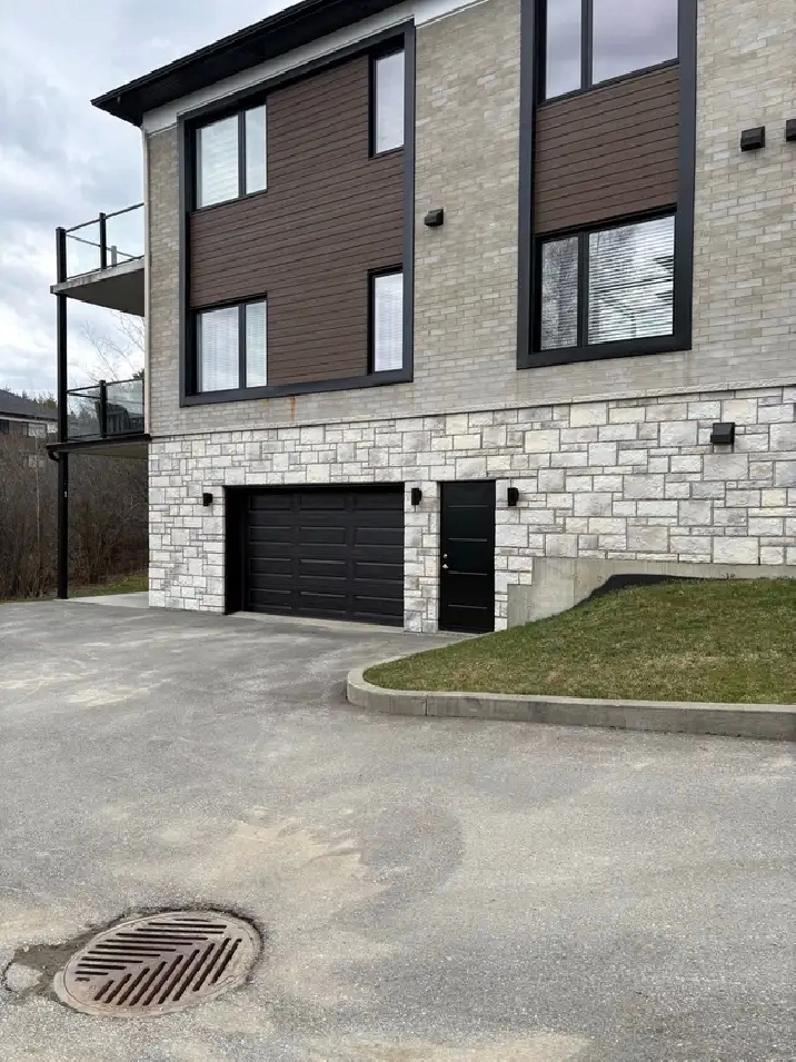 51/2 avec garage Fleurimont Sherbrooke