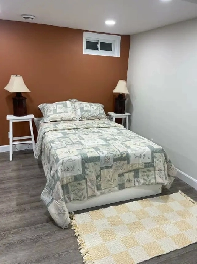 Huge room with kitchen, bathroom and living room $1200