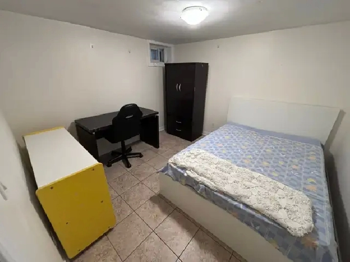 Furnished student basement room for rent in Kensington Market!