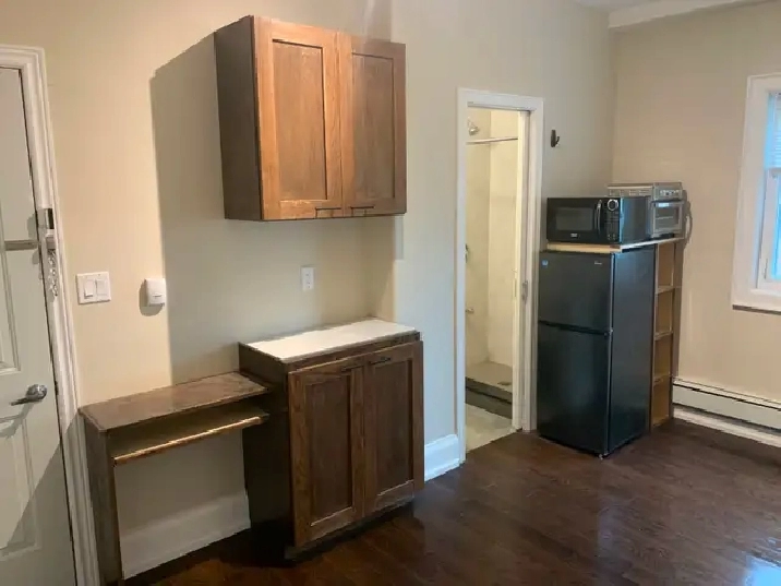 Lge Rm w/Ensuite Kitchenette@Wilson Subway Wilson Height/Wilson