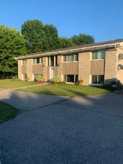 Simcoe Apartment for Rent