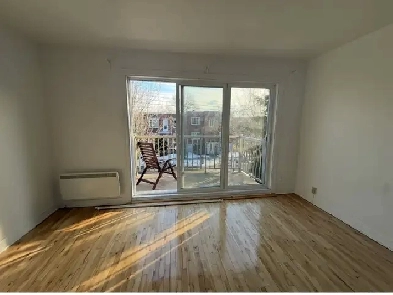 Grand logement à louer dans le secteur d'Ahuntsic.