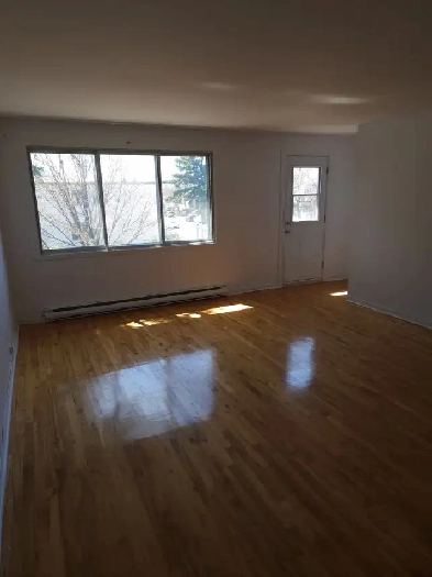 5 1/2 with air conditioner, one balcony and one patio