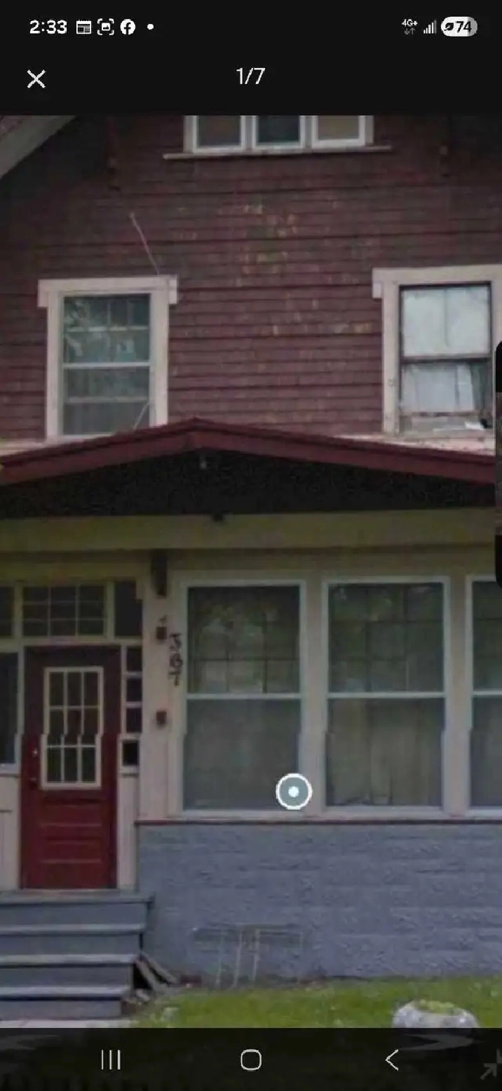 2 bedroom apt to share,eia ok