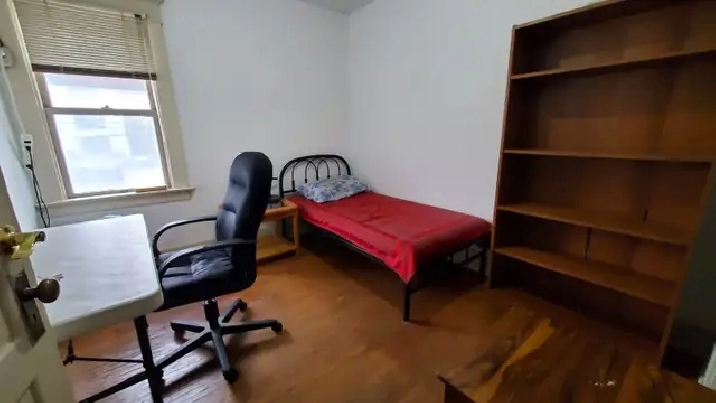 Downtown private nice room