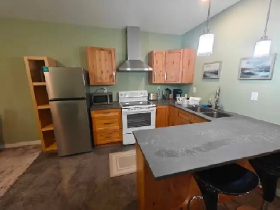 Studio Basement Suite for Rent - Fully furnished with utilities