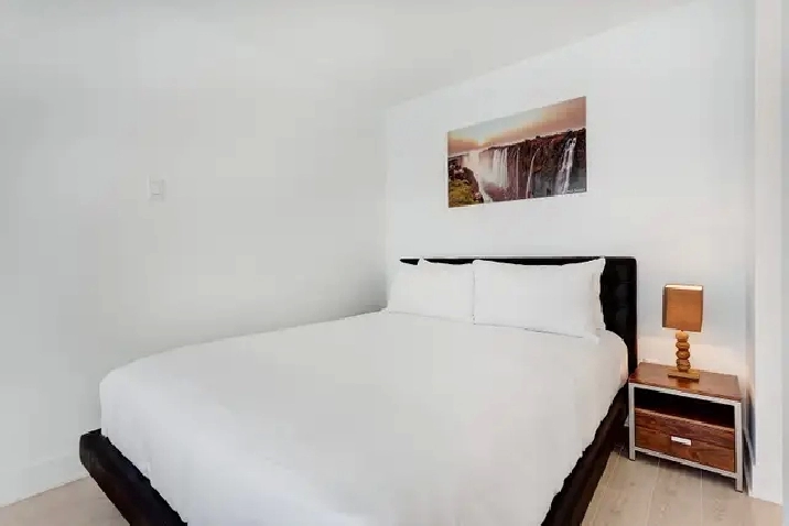 2.5-STUDIO à louer/for rent-Quartier des spectacles-Myriade