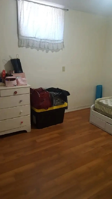 Immediately-Short-Term, Private room for a girl, weekly, monthly