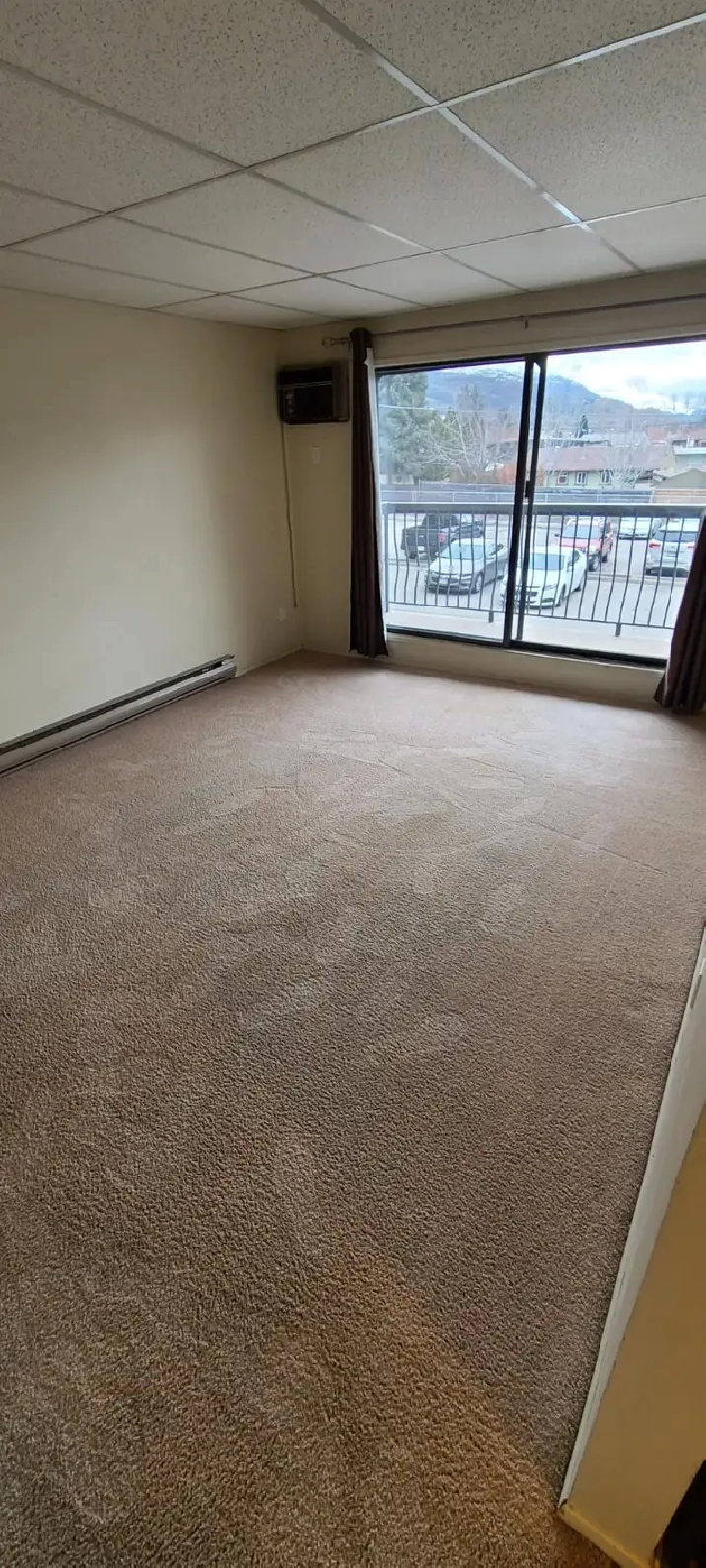 BEAUTIFUL - 1 BEDROOM - CAT FRIENDLY