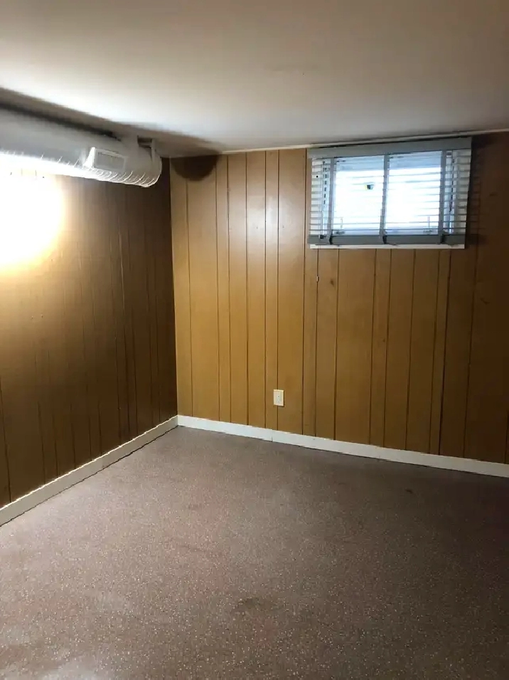 1 bed Basmt, All utility included