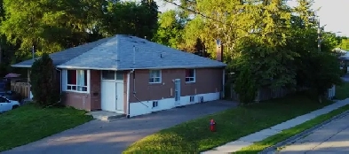 2 Bdrm Newmarket-$1800