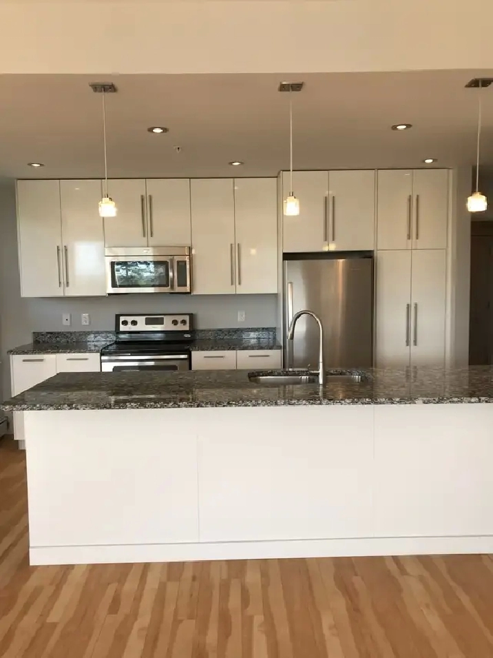 3 Bedroom Corner Unit   2 Bathroom - Available June 1st