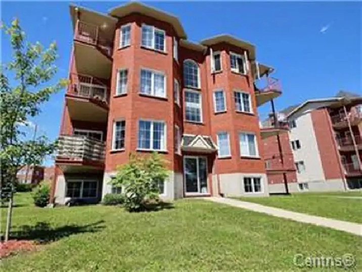 St-Jerome condo à louer 4 1/2 pour juillet