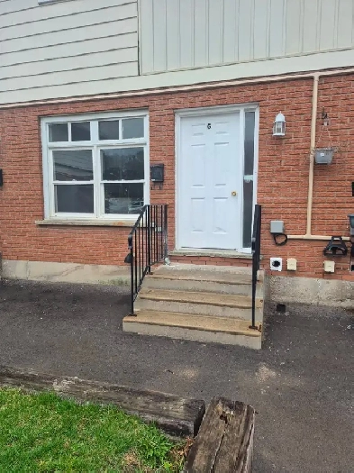 3 Bedrooms and 2 washroom available