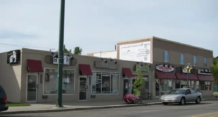 High Traffic & Great Location 10990-124 St