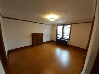 1 bedroom plus Apartment in Bloor West Village - $ 1,795