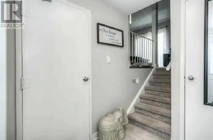 FOR RENT: A well-maintained 2-Bedroom Townhouse in Cambridge, ON