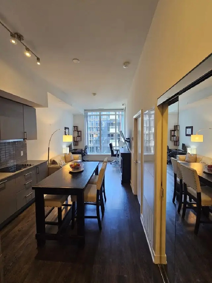 Spacious 1 bedroom, 1 bath condo at Bathurst and Front