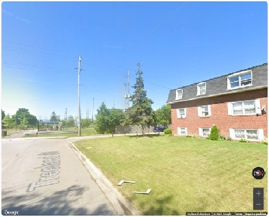 Renovated 2-Bedroom Apartment – Close to Downtown Burlington & G