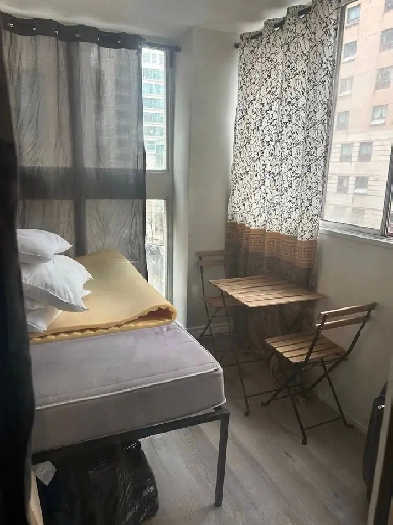 Din room - TMU students/ downtown residents