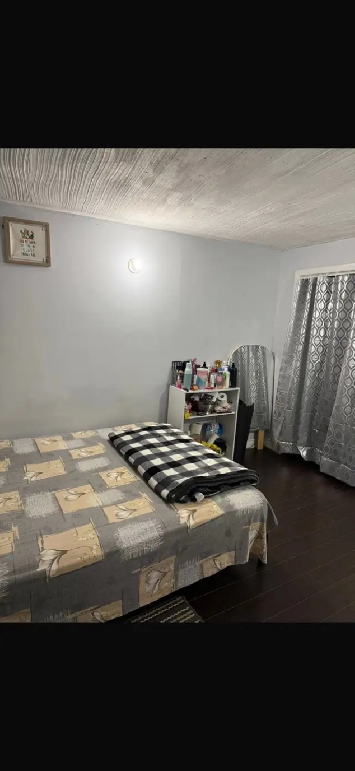 Private room for rent in a basement