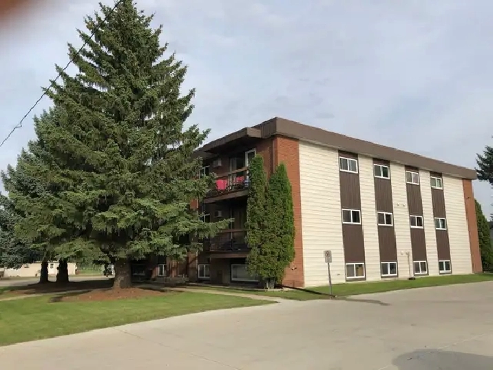 INDIAN HEAD, 2 Bedroom Suite In Modern Adult Building