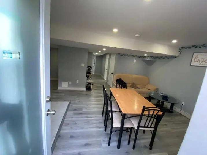 1 Bedroom Basment