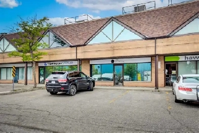 Stouffville office units & warehouse  for lease.