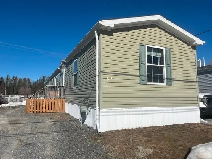 169 Remi Crescent-2 beds/2 baths (Trailer Park)
