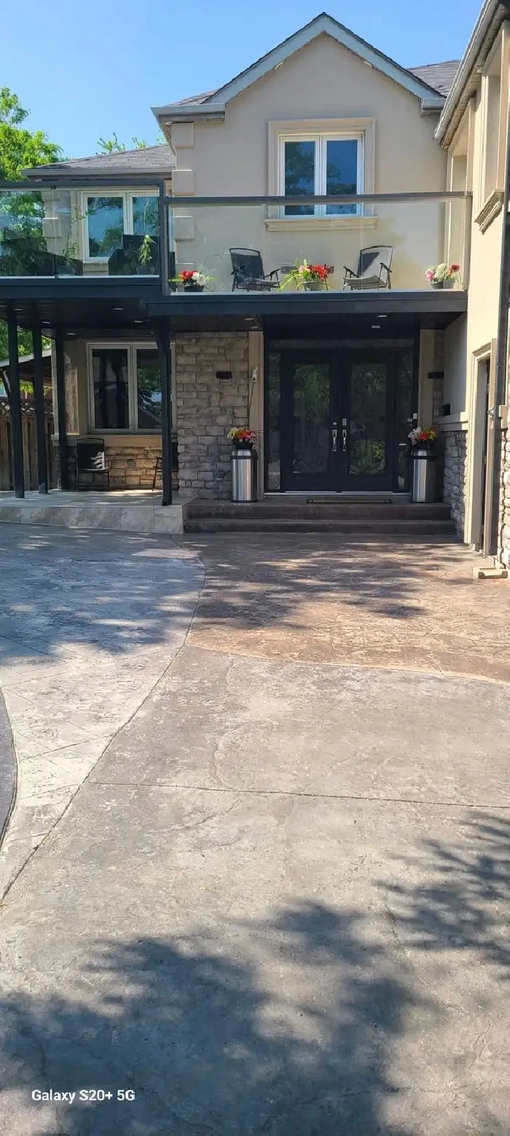 Open Concept Fully Furnished  Basement Apartment in Pickering