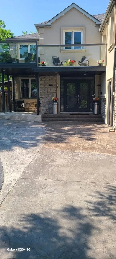 Open Concept Fully Furnished  Basement Apartment in Pickering