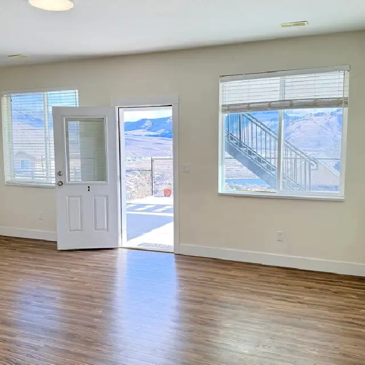 daylight walk-in suit