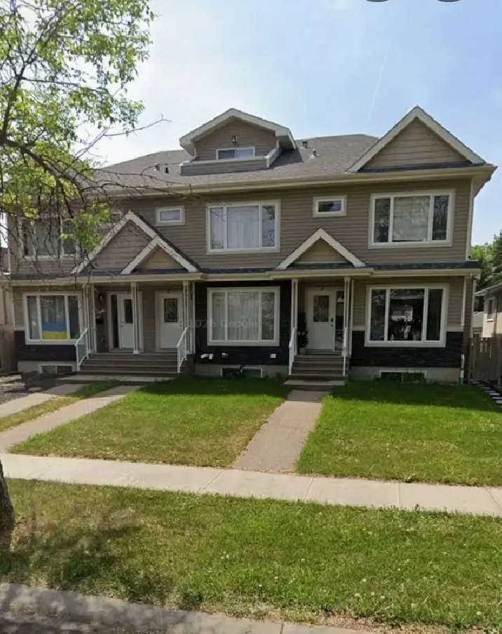 Room w/ Walk in Closet for Rent near Whyte Ave