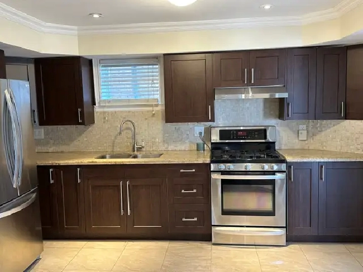 one bedroom apartment walk out $1700