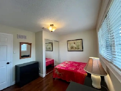 furnished room w/utilities Richmond Hill